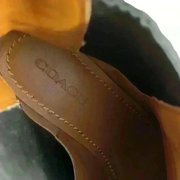 COACH Tia Ankle Slip On Suede Bootie in Wine Woman’s Size 8​ - Picture 7 of 8